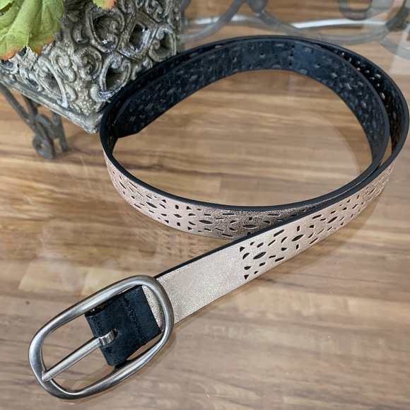 Reversible Belt - Picture 3 of 6